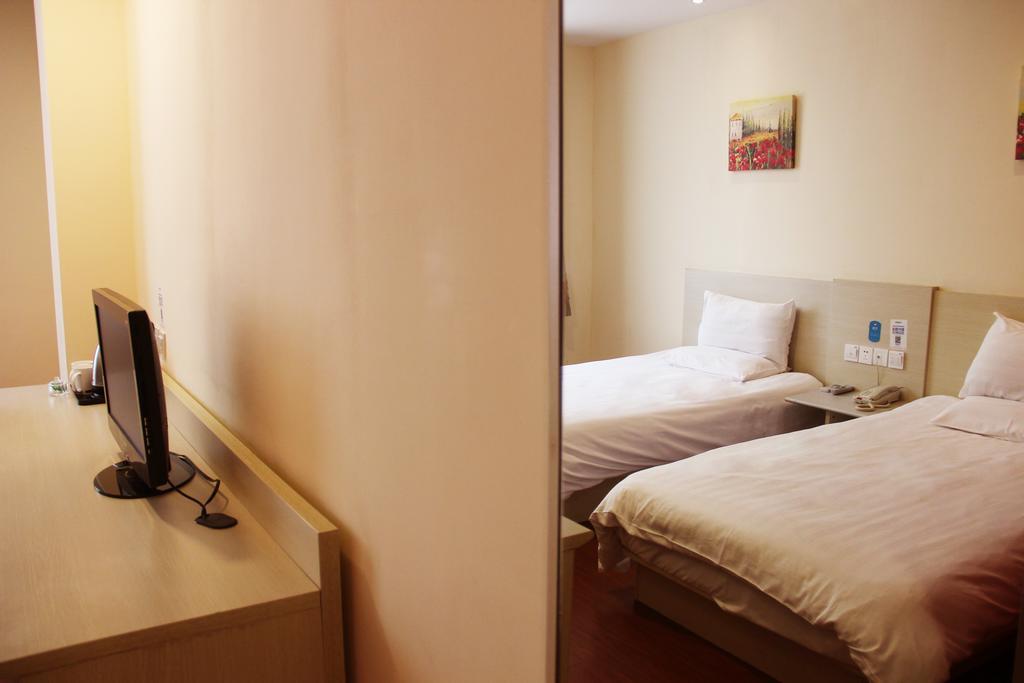 Gold Mine Express Hotel Nanning Zimmer foto